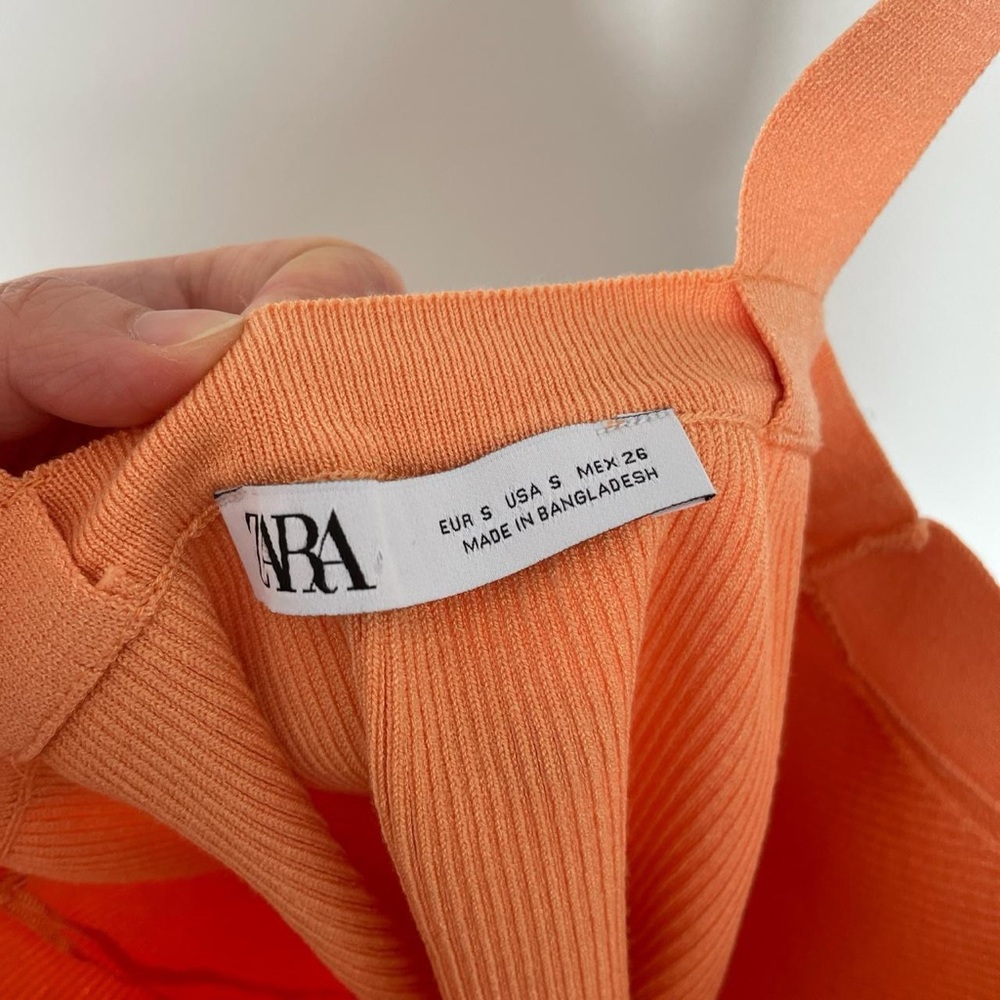 Zara Ribbed Tank Top - Picture 2 of 3